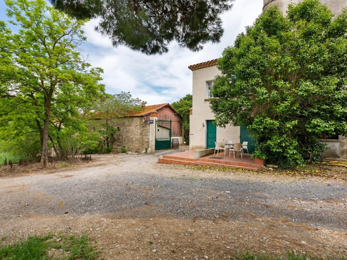 Apartment With Pool Amid Vineyards And Near The Beach Mèze Exteriör bild