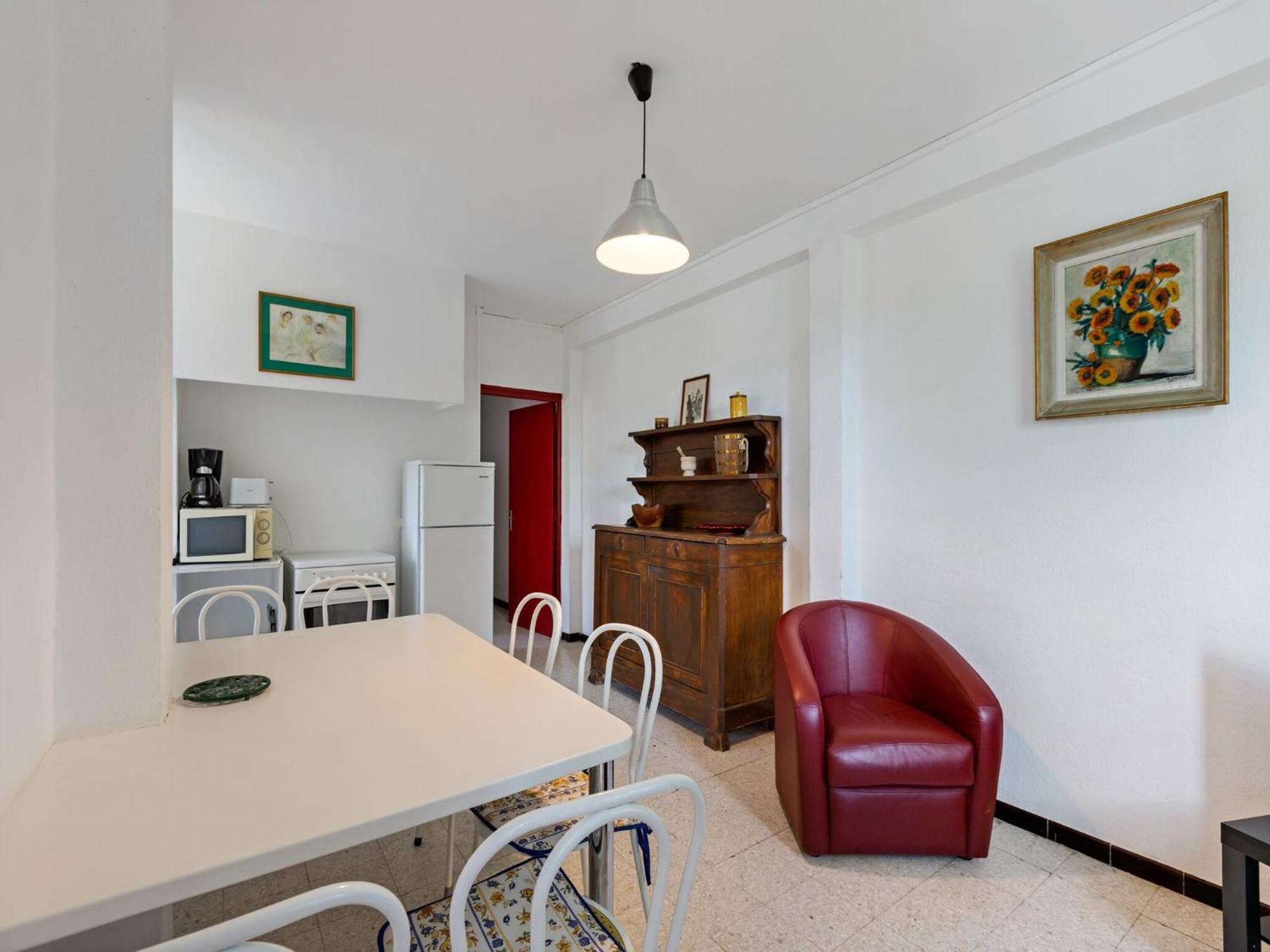 Apartment With Pool Amid Vineyards And Near The Beach Mèze Exteriör bild