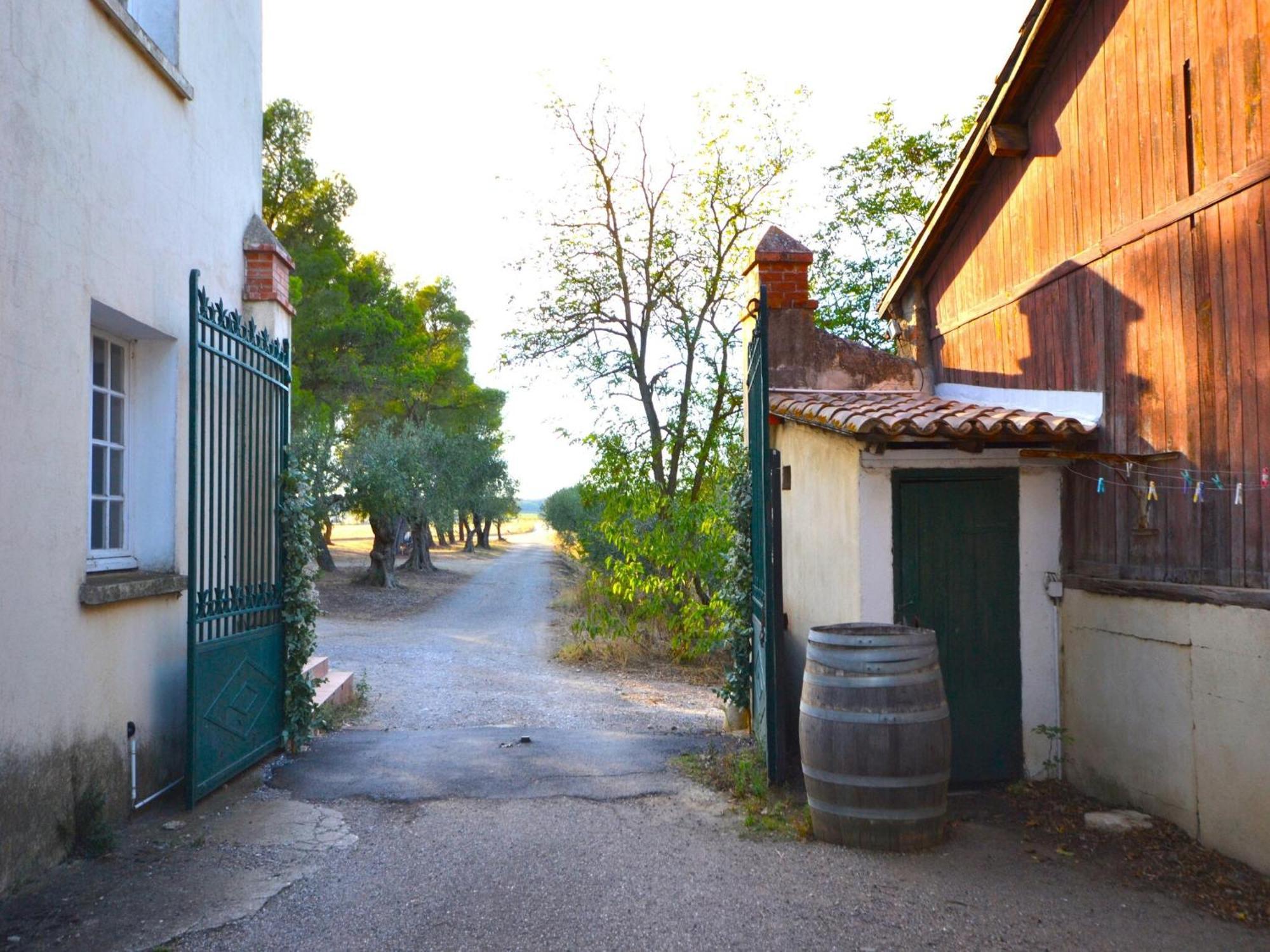 Apartment With Pool Amid Vineyards And Near The Beach Mèze Exteriör bild