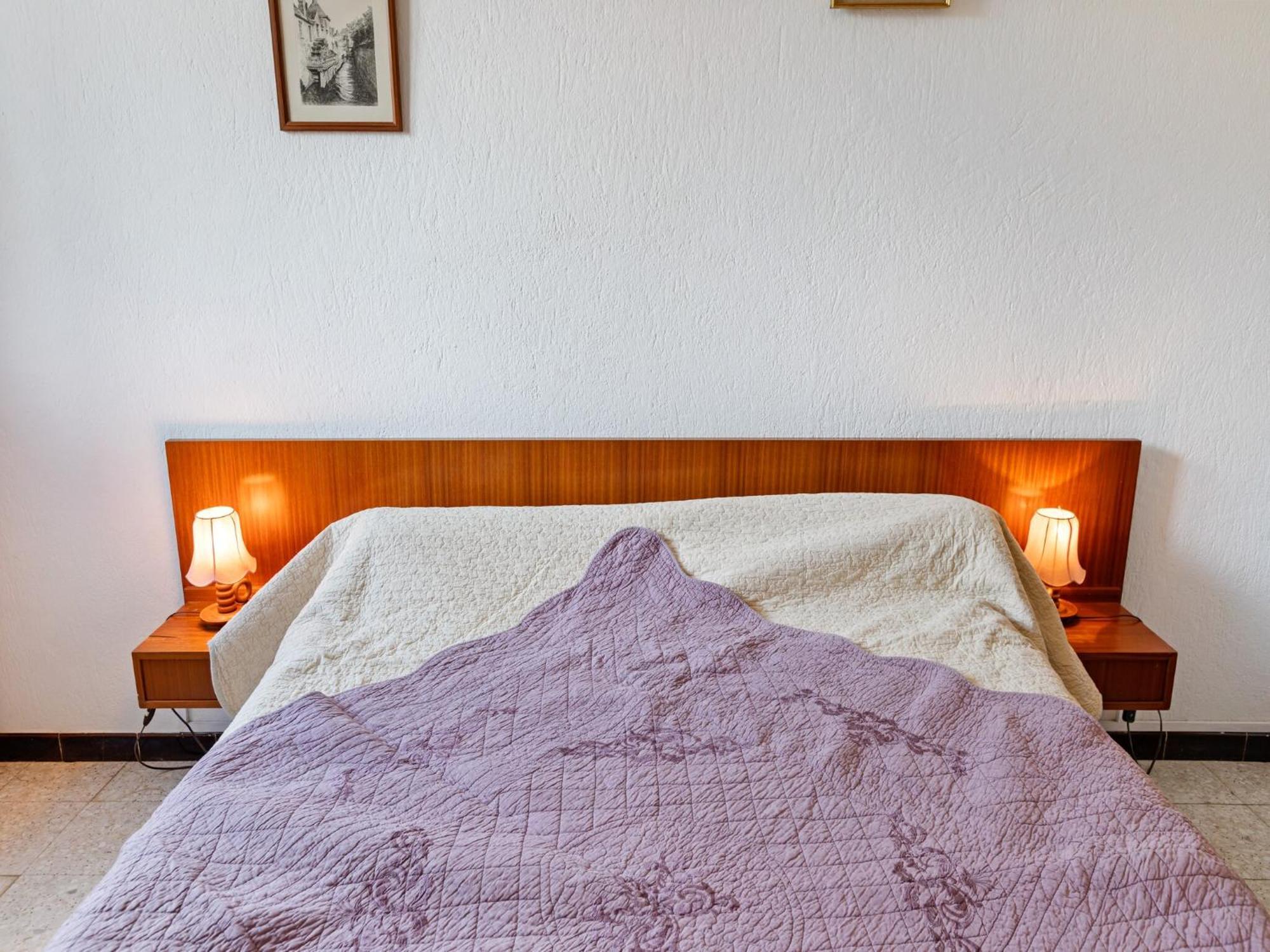 Apartment With Pool Amid Vineyards And Near The Beach Mèze Exteriör bild