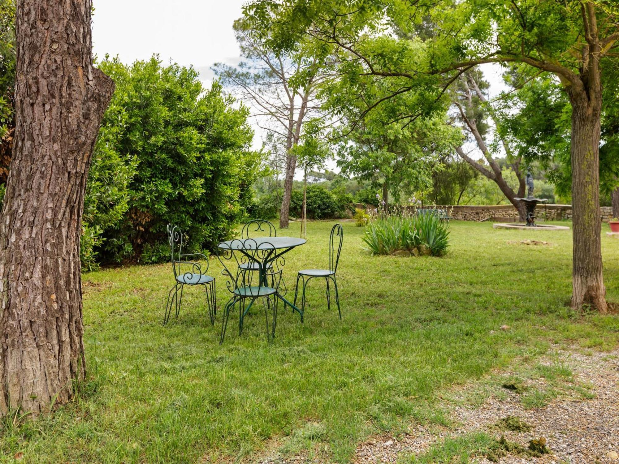 Apartment With Pool Amid Vineyards And Near The Beach Mèze Exteriör bild