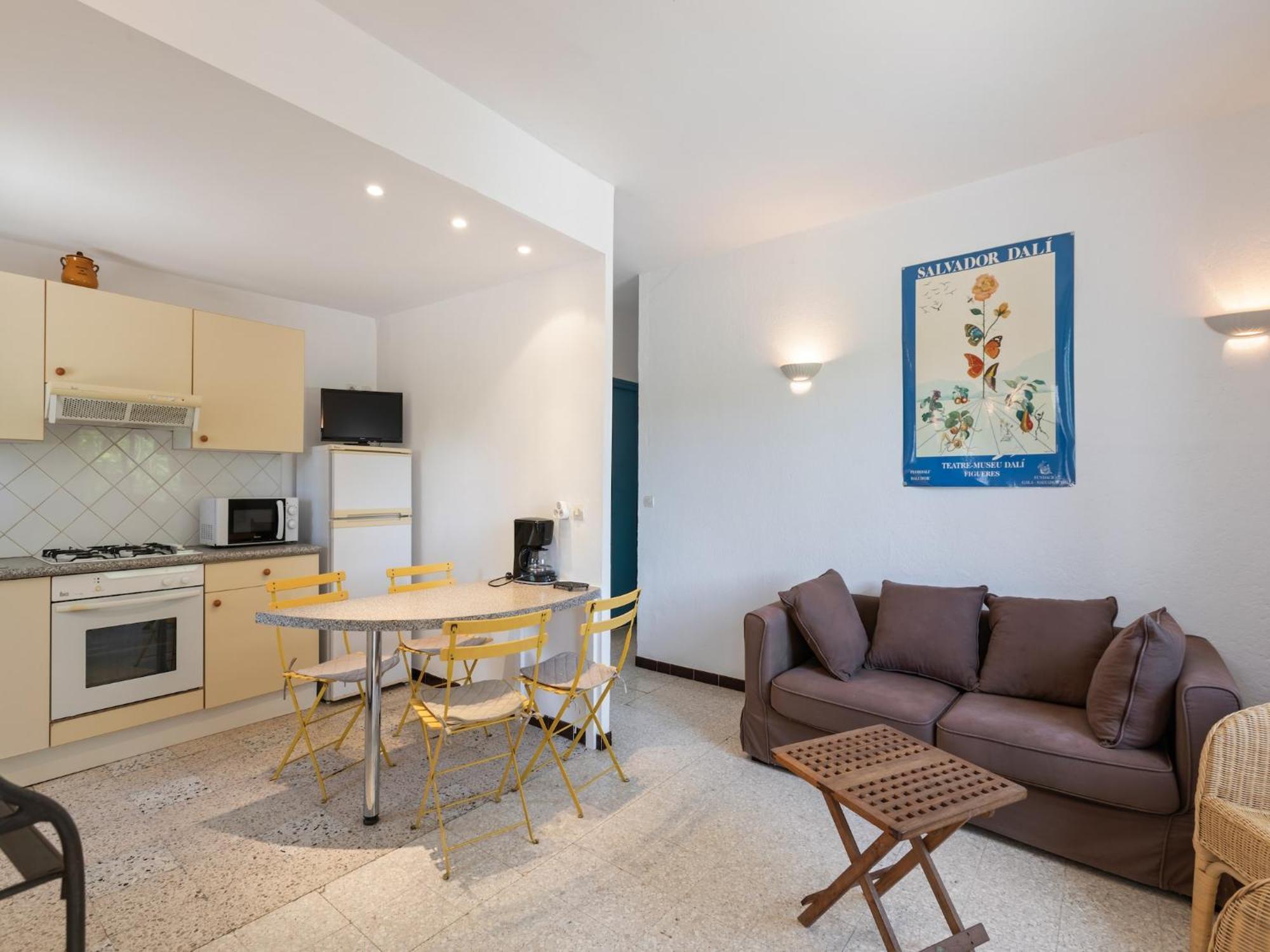 Apartment With Pool Amid Vineyards And Near The Beach Mèze Exteriör bild