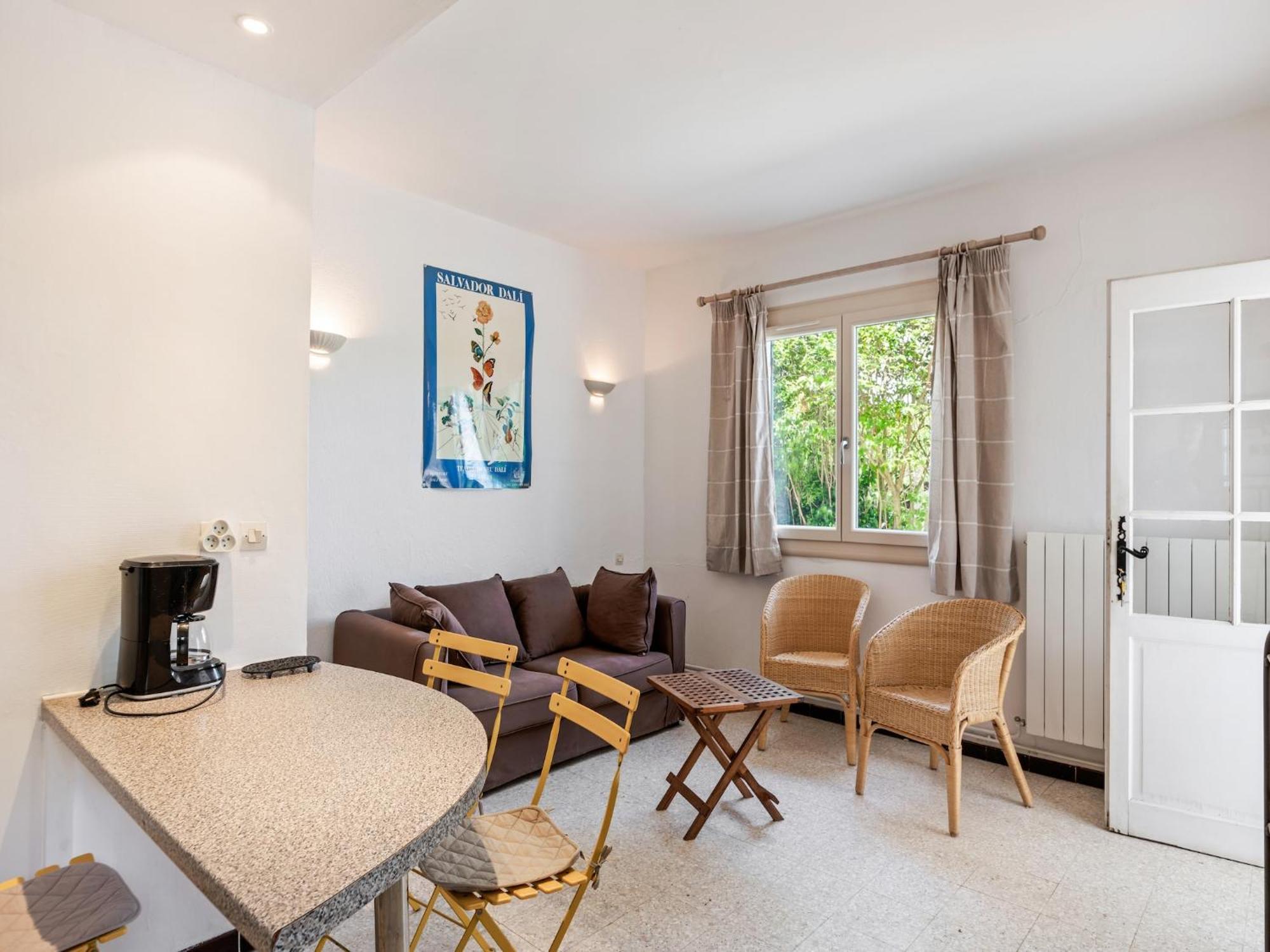 Apartment With Pool Amid Vineyards And Near The Beach Mèze Exteriör bild